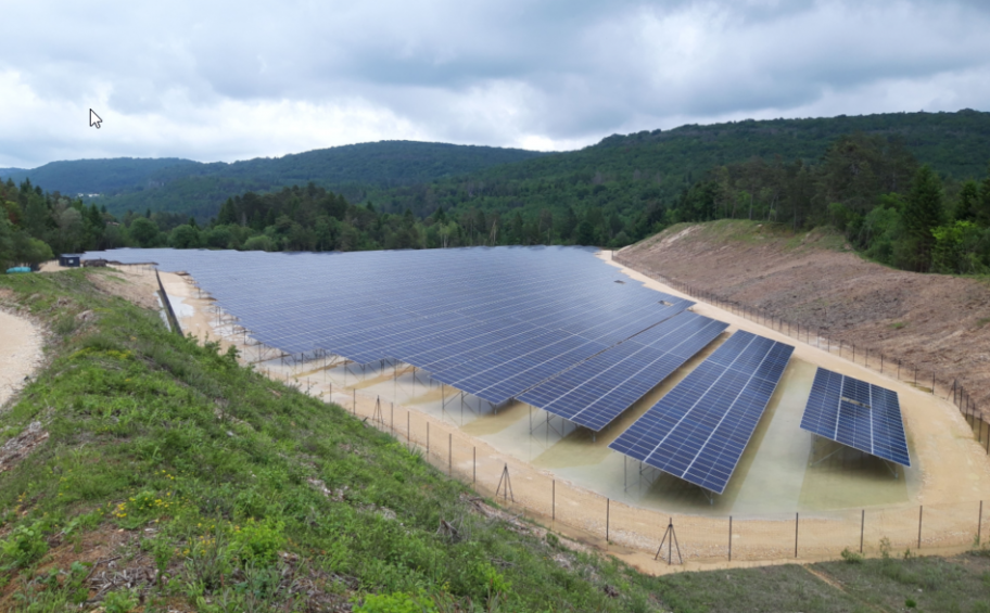 Pour EDF Renouvelables, Eiffage Énergie Systèmes raccorde une centrale solaire photovoltaïque à Samognat (01)